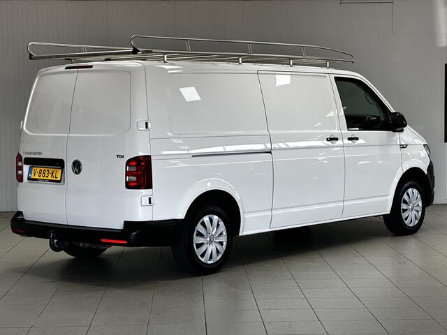 Volkswagen TRANSPORTER 2.0 TDI L2H1 Highline/ Trekhaak/ Dubbele-Schuifdeur Voorruitverw./ Imperiaal/ Airco/ Cruise/ Elek. pakket/ Bluetooth/ Armsteun/ Multi. LEDER. Stuur/ PDC.