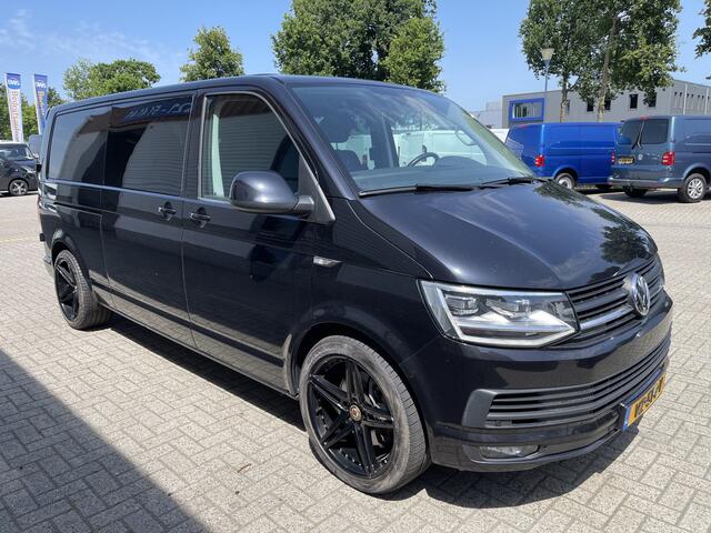 Volkswagen TRANSPORTER 2.0 TDI DSG automaat L2H1 DC 5 persoons Comfortline Plus / vaste prijs rijklaar ¤ 20.950 ex btw / lease vanaf ¤ 460 / airco / cruise / navi / trekhaak 2500 kg / achterdeuren / 20 inch velgen !