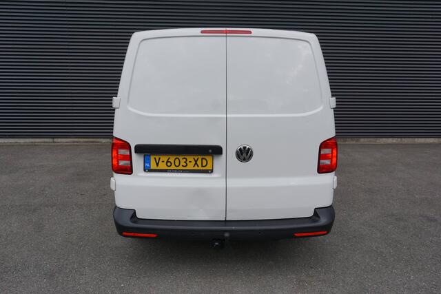 Volkswagen TRANSPORTER 2.0 TDI | L2H1 | Airco | Apple Carplay| Cruise | Trekhaak