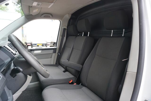 Volkswagen TRANSPORTER 2.0 TDI | L2H1 | Airco | Apple Carplay| Cruise | Trekhaak