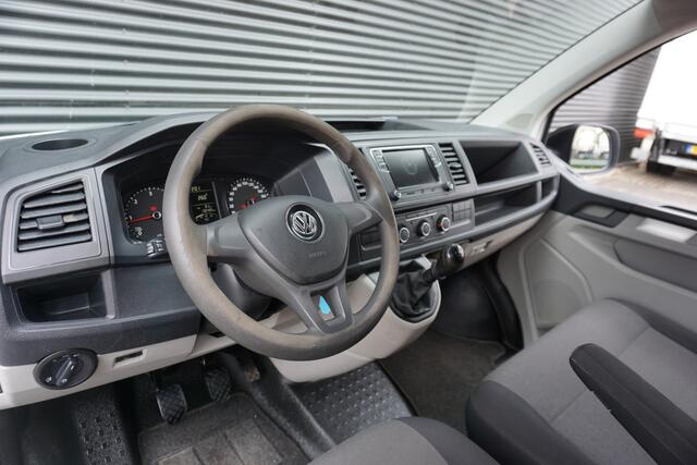 Volkswagen TRANSPORTER 2.0 TDI | L2H1 | Airco | Apple Carplay| Cruise | Trekhaak