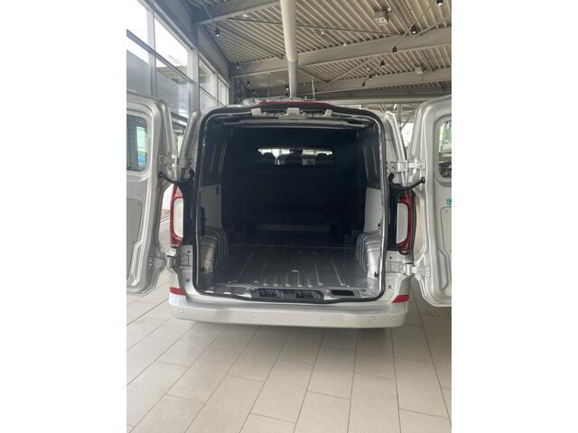 Volkswagen TRANSPORTER 2.0 TDI 125kW 170PK L2H1 Bulli AUT Dubbele Cabine BPM vrij