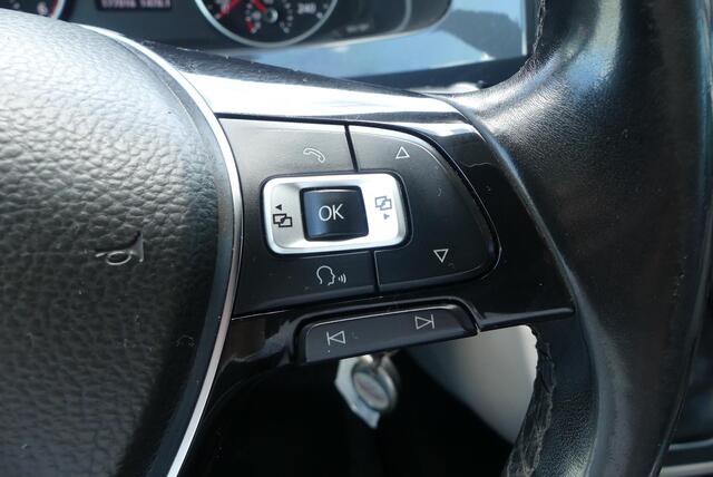 Volkswagen TRANSPORTER 2.0 TDI L2H1 DC Highline SCHUIF/KANTELDAK, ADAPTIEVE CRUISE, DAB, APPLE CARPLAY, CLIMA, NAVI, 177.016KM