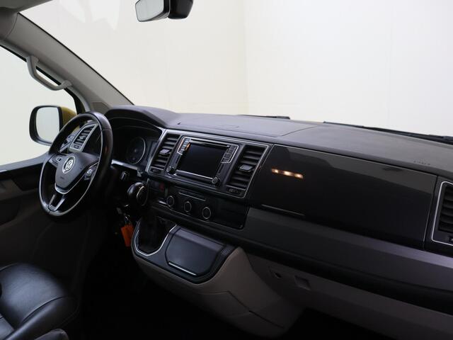 Volkswagen TRANSPORTER 2.0 TDI L2H1 DC Highline 199PK DSG | Navigatie | Camera | Trekhaak | Leder | DC