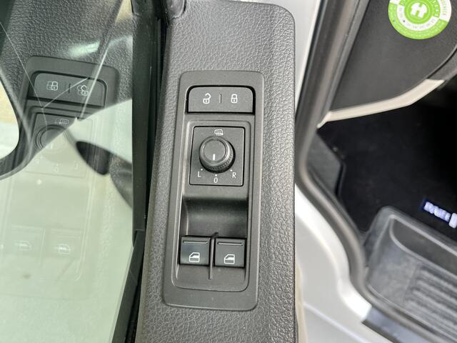 Volkswagen TRANSPORTER 2.0 TSI L2H1 Dubbele Schuifdeur Airco Cruise controle Bpm vrij Trekhaak Klep achter Omvormer Kastinrichting Standkachel Euro 6 Benzine Ideaal voor ombouw naar Camper !!