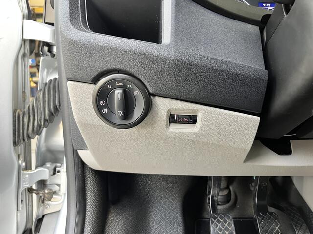 Volkswagen TRANSPORTER 2.0 TSI L2H1 Dubbele Schuifdeur Airco Cruise controle Bpm vrij Trekhaak Klep achter Omvormer Kastinrichting Standkachel Euro 6 Benzine Ideaal voor ombouw naar Camper !!