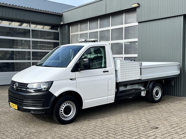 Volkswagen TRANSPORTER 2.0 TDI L2H1 Pick up open laadbak met Airco Telefoonverbinding Navigatiesysteem 3-Persoons Gereedschapskist 1e eigenaar Dealer onderhouden P-up Bakwagen Doka Pritsche Euro 6