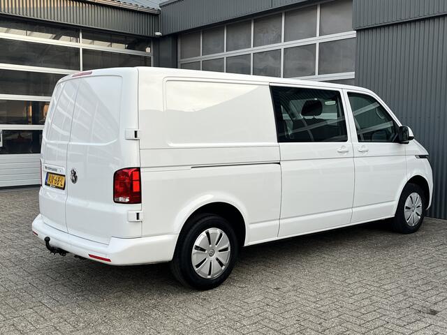 Volkswagen TRANSPORTER 2.0 TDI L2H1 150PK DC Airco Cruise controle Telefoonverbinding Trekhaak 2500kg Apple carplay Navigatiesysteem schuifdeur Euro 6 DC 1e eigenaar Dealer onderhouden