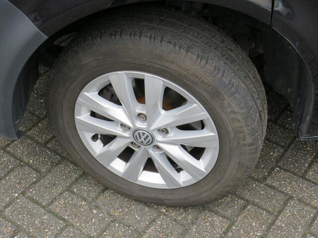 Volkswagen TRANSPORTER 2.0 TDI 102Pk L2H1 Comfortline GB * Rijklaarprijs incl. garantie * Navi * Parkeersensoren * Trekhaak * Lichtmetalen velgen