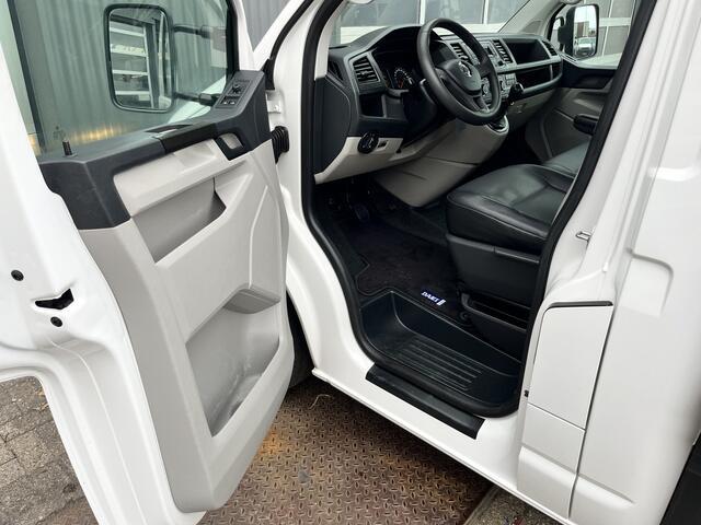 Volkswagen TRANSPORTER 2.0 TDI L1H1 Pick up open laadbak Airco Bluetooth trekhaak 2200kg trekgewicht 1e eigenaar Dealer onderhouden Euro 6 P-up Bakwagen Doka Pritsche Ahk 2500kg