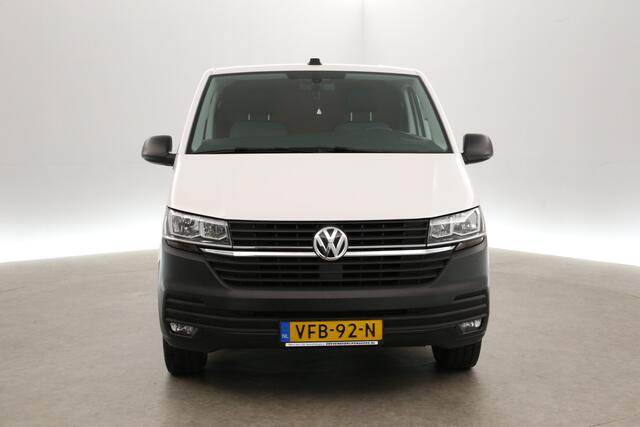 Volkswagen TRANSPORTER 2.0 TDI L2H1 Airco Cruise Carplay Navigatie PDC Trekhaak