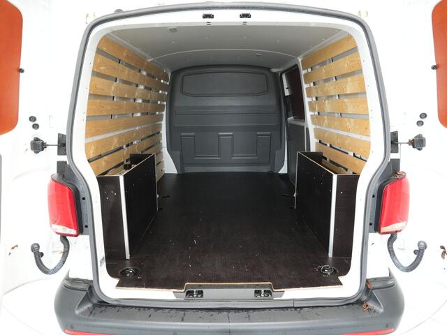 Volkswagen TRANSPORTER 2.0 TDI L2H1 28 Economy Business