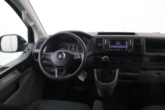Volkswagen TRANSPORTER 2.0 TDI Aut L2H1 Comfortline Trekhaak Betimmering Camera