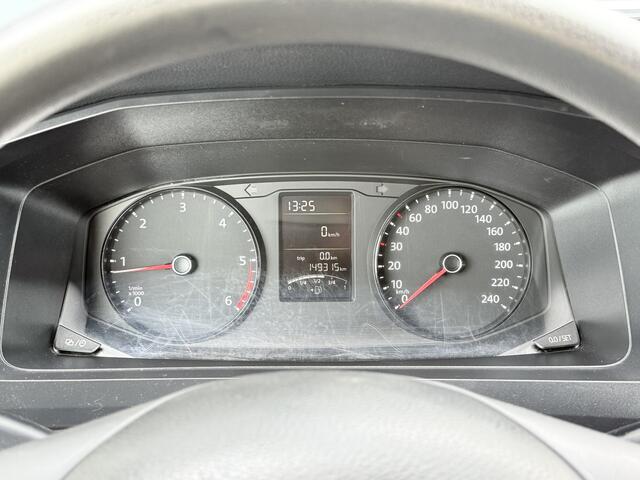 Volkswagen TRANSPORTER 2.0 TDI / L2H1 / DUBBELE CABINE / 1e EIG. / TREKHAAK / AIRCO / CRUISE / SIDEBARS