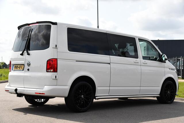 Volkswagen TRANSPORTER 2.0 TDI L2H1 30 DC Bulli Virtual, Adaptieve Cruise, Carplay, Stoelverwarming, 2 x Schuifdeur, 150pk, Camera, Trekhaak, LED, Uniek!