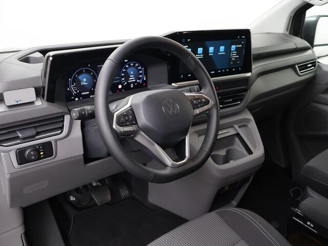Volkswagen TRANSPORTER 2.0 TDI L2H1 DC 30 Bulli Intro L2 170 Pk Automaat Dubbele Cabine 5-Persoons | LM 19" Zwart Treeplanken | Navigatie Apple Carplay / Android Auto DAB+ | Trekhaak