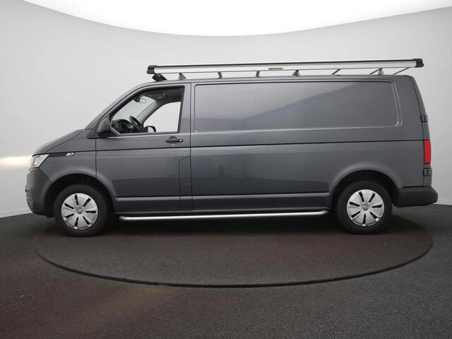 Volkswagen TRANSPORTER 2.0 TDI L2H1 110PK Airco | Navigatie ( Appel carplay / Andriod auto ) | Trekhaak |