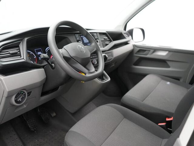 Volkswagen TRANSPORTER 2.0 TDI L2H1 110PK Airco | Navigatie ( Appel carplay / Andriod auto ) | Trekhaak |
