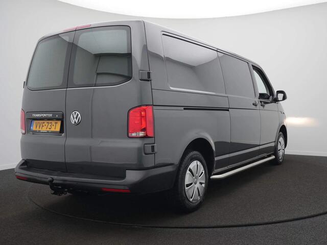 Volkswagen TRANSPORTER 2.0 TDI L2H1 110PK Airco | Navigatie ( Apple Carplay / Android auto ) | Trekhaak |