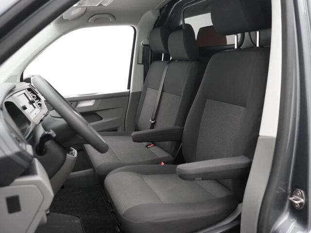 Volkswagen TRANSPORTER 2.0 TDI L2H1 110PK Airco | Navigatie ( Apple Carplay / Android auto ) | Trekhaak |
