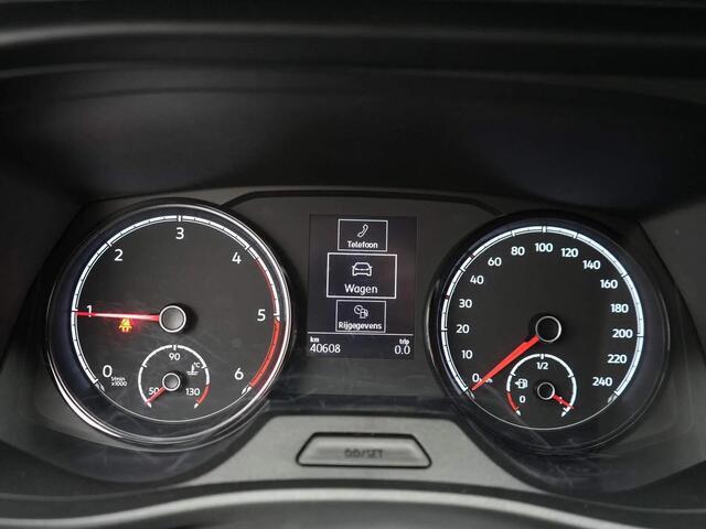 Volkswagen TRANSPORTER 2.0 TDI L2H1 110PK Airco | Navigatie ( Apple Carplay / Android auto ) | Trekhaak |