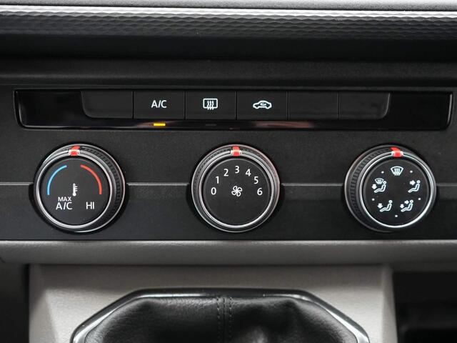 Volkswagen TRANSPORTER 2.0 TDI L2H1 110PK Airco | Navigatie ( Apple Carplay / Android auto ) | Trekhaak |