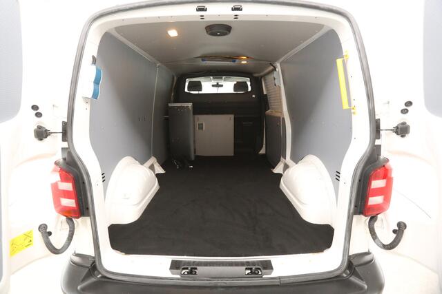 Volkswagen TRANSPORTER 2.0 TDI L2H1 | Airco | Trekhaak | Parkeersensoren | Elektrpakket