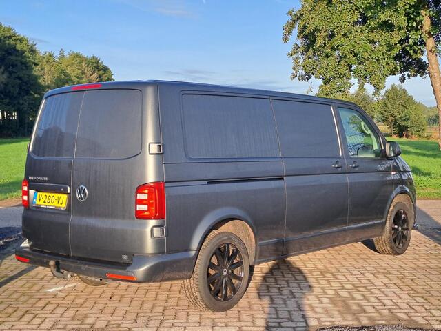 Volkswagen TRANSPORTER 2.0 TDI L2H1 Highline, Trekhaak, Apple Carplay, Airco, Cruise Control