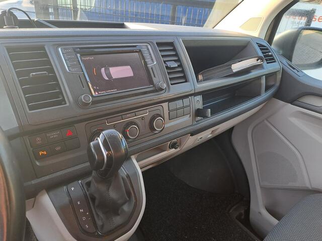 Volkswagen TRANSPORTER 2.0 TDI L2H1 Highline, Trekhaak, Apple Carplay, Airco, Cruise Control