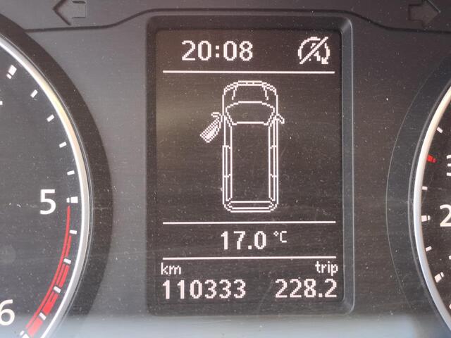 Volkswagen TRANSPORTER 2.0 TDI L2H1 Highline, Trekhaak, Apple Carplay, Airco, Cruise Control