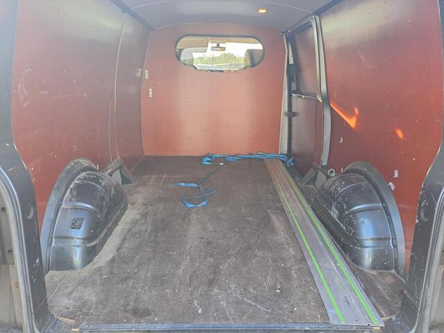 Volkswagen TRANSPORTER 2.0 TDI L2H1 Highline, Trekhaak, Apple Carplay, Airco, Cruise Control