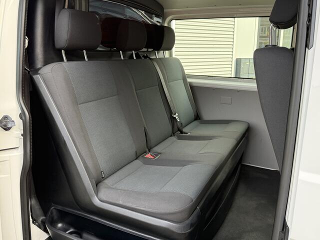 Volkswagen TRANSPORTER 2.0 TDI L2H1 DC Comfortline Plus | Trekhaak | Voorruitverwarming | Navi