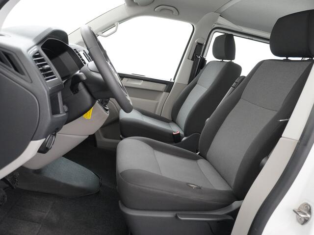 Volkswagen TRANSPORTER 2.0TDI L2H1 DUBBELE CABINE Apple Carplay Android Auto Trekhaak Airco Comfortline Betonplex Vloer Lat om Lat betimmering Euro 6 Schuifdeur Origineel Nederlandse Auto