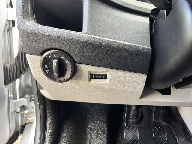 Volkswagen TRANSPORTER 2.0 TSI L2H1 Benzine/Cng Dubbele Schuifdeur Airco Cruise controle Bpm vrij Trekhaak Klep achter Omvormer Kastinrichting Standkachel Euro 6 Benzine Ideaal voor ombouw naar Camper !!