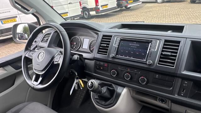 Volkswagen TRANSPORTER 2.0 TDI 75KW 102PK L2H1 EURO 6 AIRCO/ CRUISE CONTROL/ TREKHAAK/ NAVIGATIE/ 100% DEALERONDERHOUDEN