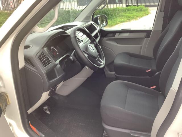Volkswagen TRANSPORTER 2.0 TDI L1H1 met inrichting