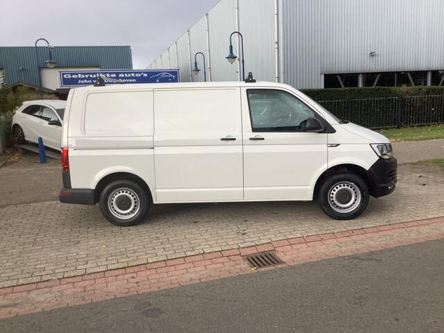 Volkswagen TRANSPORTER 2.0 TDI L1H1 met inrichting