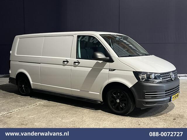 Volkswagen TRANSPORTER 2.0 TDI L2H1 Euro6 Airco | Navigatie | Apple Carplay | Android Auto | Cruisecontrol Trekhaak, Sidebars, LM velgen, Bijrijdersbank