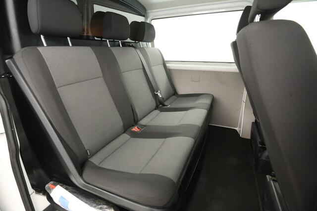 Volkswagen TRANSPORTER 2.0 TDI L2H1 | Dubbele Cabine | Airco | Cruise | Trekhaak