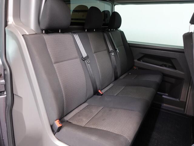Volkswagen TRANSPORTER 2.0 TDI L2H1 28 Dubbele Cabine Highline Automaat Airco Cruise Control adaptief Parkeersensoren Trekhaak