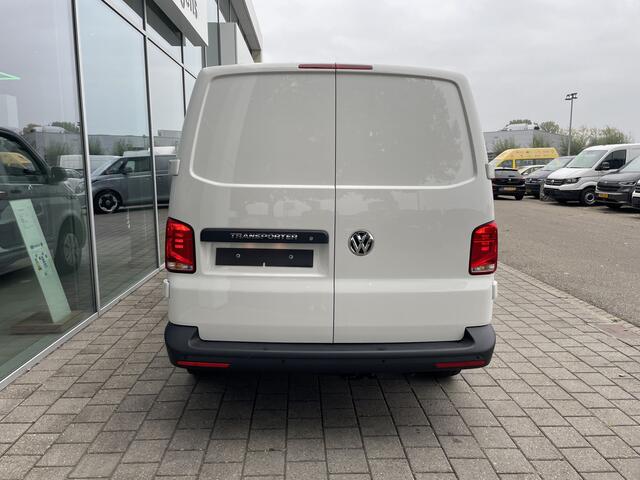 Volkswagen TRANSPORTER 2.0 TDI L2H1 28 150 Pk Hand | PDC | App Connect