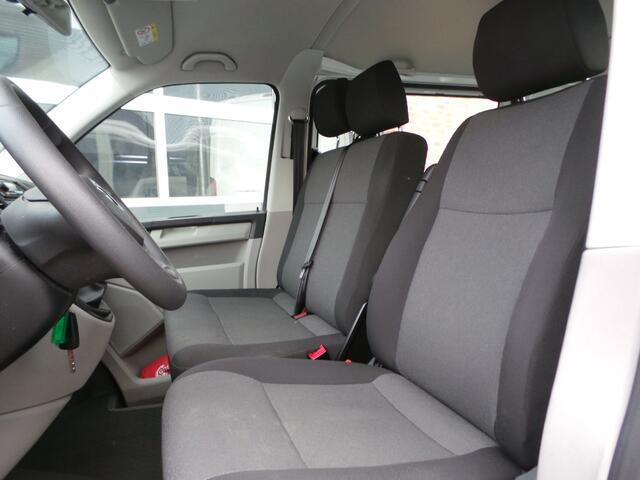 Volkswagen TRANSPORTER Kombi 2.0 TDI L1H1 9 personenbus Prijs is ex btw Airco,Klep-ruit, NAP 18,950ex btw