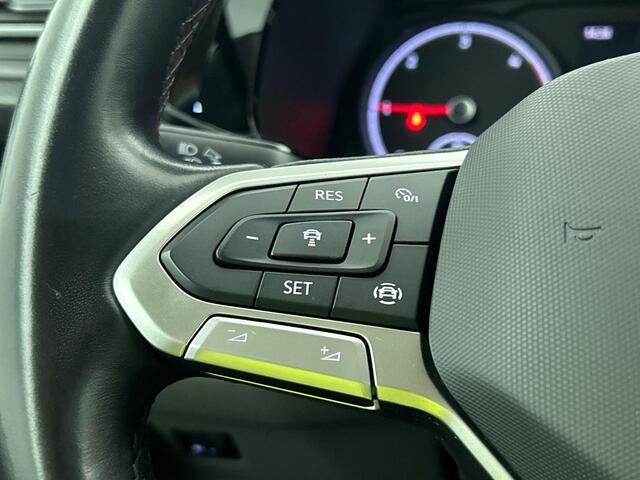 Volkswagen TRANSPORTER 2.0 TDI L2H1 Dubbele Cabine Highline Automaat Navigatie Carplay Parkeersensoren Trekhaak Cruise control (Acc) 6-zits Euro6