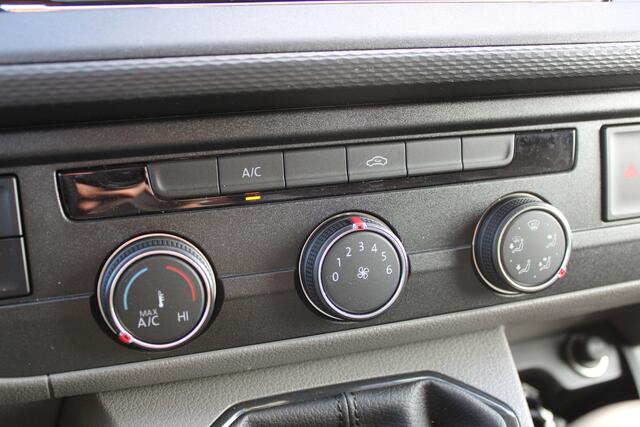 Volkswagen TRANSPORTER 2.0 TDI 150PK L2H1 28 |CAMERA|CARPLAY|CRUISE|LEDER-STUUR|