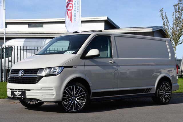 Volkswagen TRANSPORTER 2.0 TDI L2H1 PB Edition Camera, Cruise, Carplay, Leder, 150pk, Automaat, Multimedia, laadruimte pakket, Uniek!