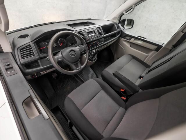 Volkswagen TRANSPORTER 2.0 TDI L1H1 Pro (AIRCO, CRUISE, BLUETOOTH, 3 ZITPLAATSEN, TREKHAAK, ARMSTEUN, NIEUWE APK, IEUWSTAAT)