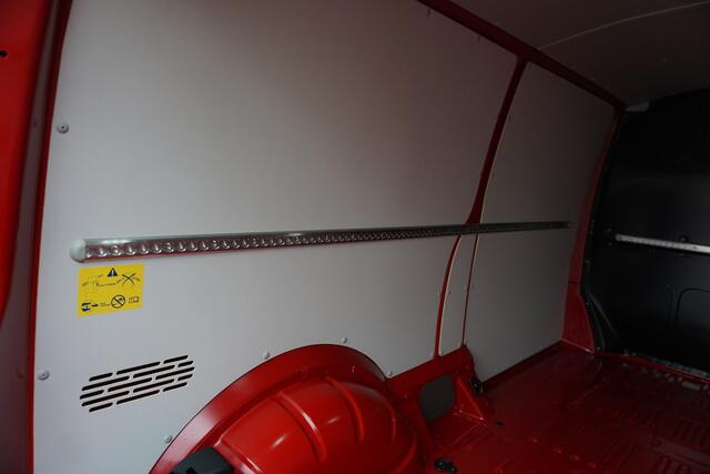 Volkswagen TRANSPORTER 32 | 150 PK DSG | L2H1 | App-Connect | Camera | Cruise | PDC | Standkachel | Stoelverwarming | Trekhaak