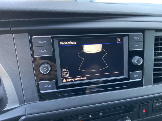 Volkswagen TRANSPORTER 2.0 TDI L1H1 26 Economy Business