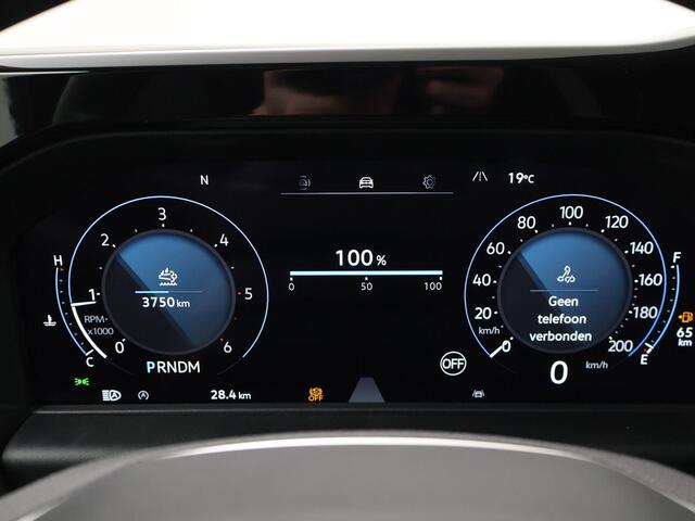 Volkswagen TRANSPORTER 2.0 TDI L1H1 28 Bulli 150 Pk Automaat 8-Traps | BPM-vrij | 2x Comfortstoelen + Armleuningen | Navigatie Apple Carplay / Android Auto | Parkeersensoren Voor + Achter + Achteruitrijcamera