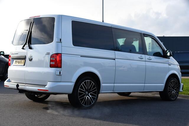 Volkswagen TRANSPORTER 2.0 TDI L2H1 DC Bulli Adaptieve Cruise, Carplay, EURO 6, Sensoren, Leder, LED, Automaat, Multimedia, Trekhaak, 2 x Schuifdeur, Uniek!